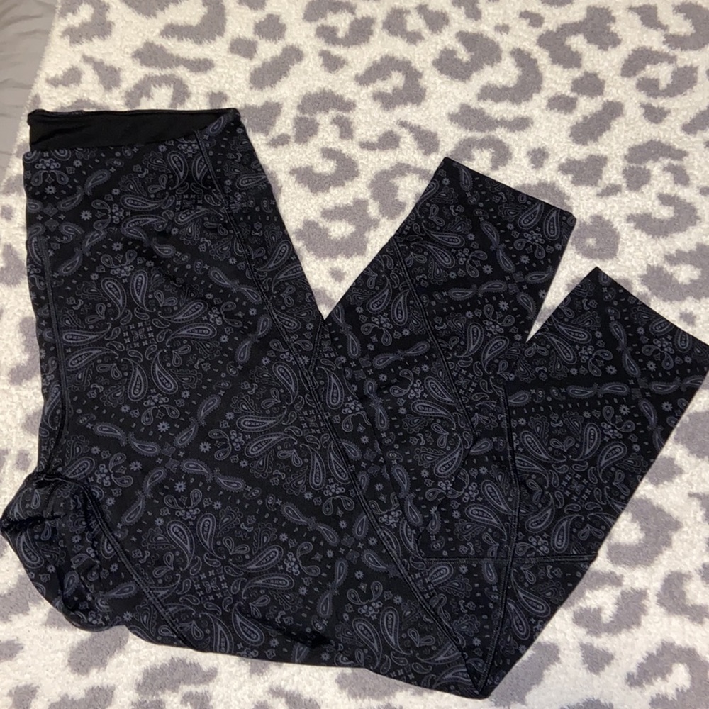 PINK buttery soft leggings